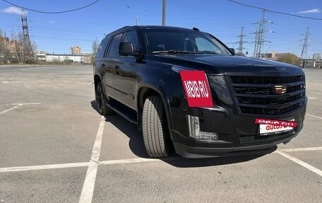 Cadillac Escalade IV, 2018 год, 4 980 000 рублей, 2 фотография