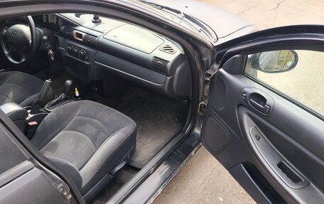 Dodge Stratus II, 2004 год, 330 000 рублей, 9 фотография