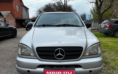 Mercedes-Benz M-Класс, 1999 год, 750 000 рублей, 1 фотография