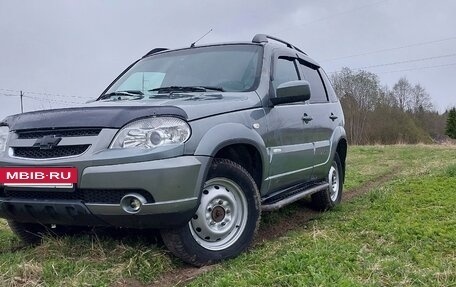 Chevrolet Niva I рестайлинг, 2012 год, 370 000 рублей, 2 фотография