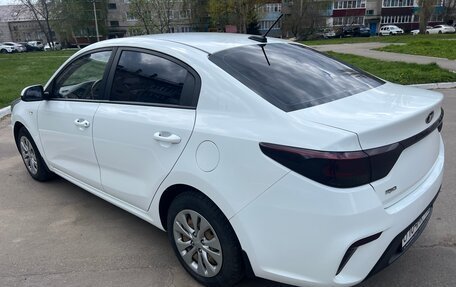 KIA Rio IV, 2018 год, 1 401 000 рублей, 6 фотография