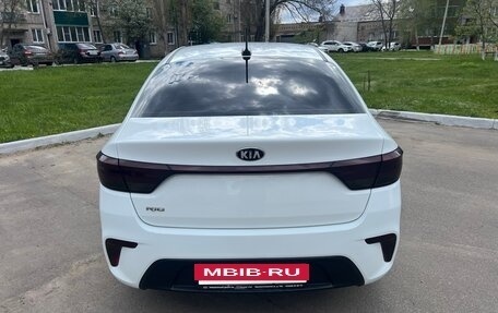 KIA Rio IV, 2018 год, 1 401 000 рублей, 5 фотография