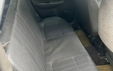 Mazda Familia Y11, 2001 год, 210 000 рублей, 25 фотография