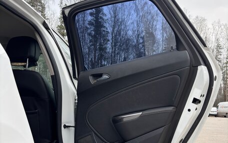 Opel Astra J, 2012 год, 15 фотография