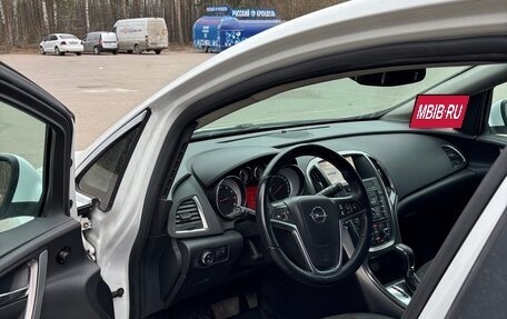 Opel Astra J, 2012 год, 19 фотография