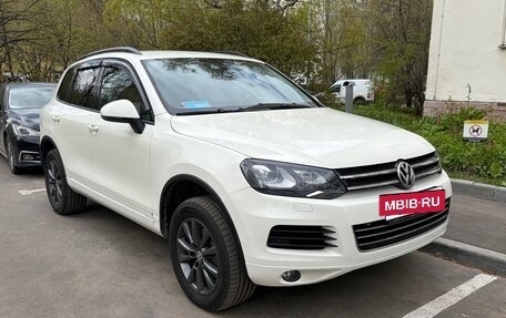 Volkswagen Touareg III, 2010 год, 1 750 000 рублей, 2 фотография