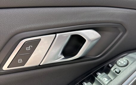 BMW 3 серия, 2021 год, 3 900 000 рублей, 20 фотография