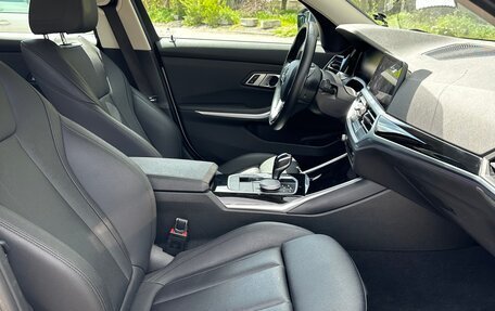 BMW 3 серия, 2021 год, 3 900 000 рублей, 31 фотография