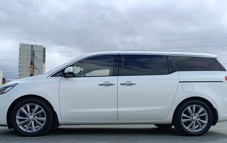 KIA Carnival III, 2019 год, 2 745 000 рублей, 5 фотография