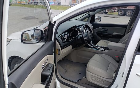 KIA Carnival III, 2019 год, 2 745 000 рублей, 18 фотография