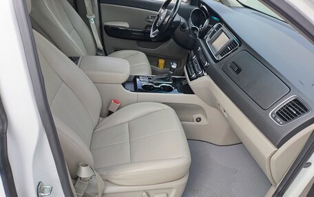 KIA Carnival III, 2019 год, 2 745 000 рублей, 21 фотография