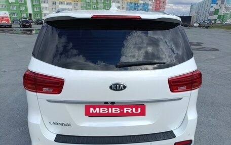 KIA Carnival III, 2019 год, 2 745 000 рублей, 7 фотография