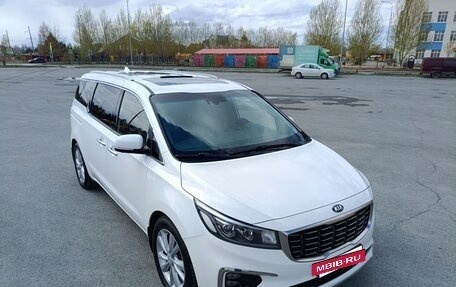 KIA Carnival III, 2019 год, 2 745 000 рублей, 10 фотография