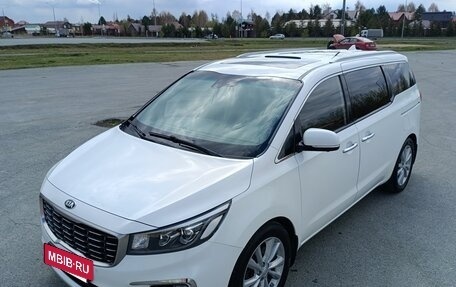 KIA Carnival III, 2019 год, 2 745 000 рублей, 11 фотография