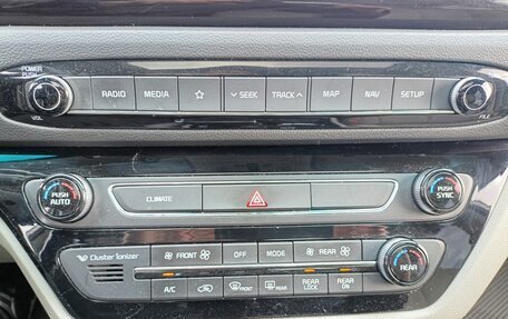 KIA Carnival III, 2019 год, 2 745 000 рублей, 29 фотография