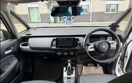 Honda Fit, 2021 год, 1 150 000 рублей, 7 фотография