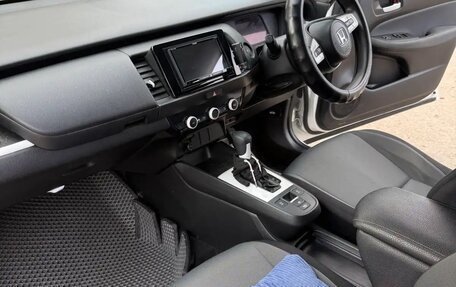 Honda Fit, 2021 год, 1 150 000 рублей, 12 фотография