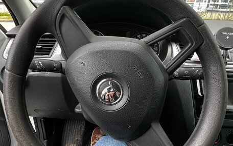 Skoda Rapid I, 2017 год, 850 000 рублей, 8 фотография