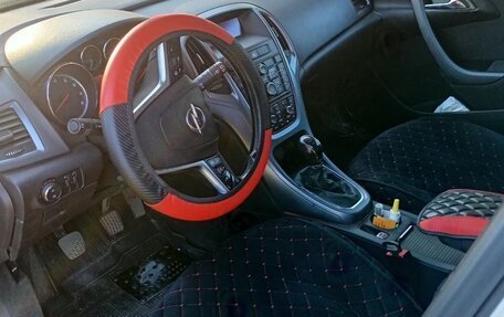 Opel Astra J, 2013 год, 650 000 рублей, 3 фотография