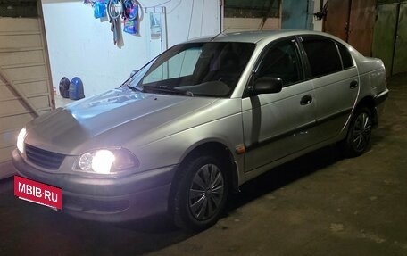 Toyota Avensis III рестайлинг, 1999 год, 240 000 рублей, 5 фотография