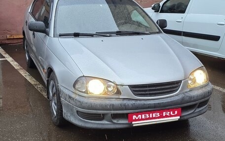 Toyota Avensis III рестайлинг, 1999 год, 240 000 рублей, 24 фотография