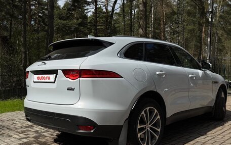 Jaguar F-Pace, 2017 год, 2 550 000 рублей, 3 фотография