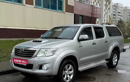 Toyota Hilux VII, 2012 год, 1 770 000 рублей, 2 фотография