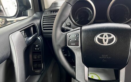 Toyota Land Cruiser Prado 150 рестайлинг 2, 2009 год, 2 695 000 рублей, 20 фотография