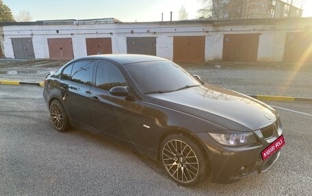 BMW 3 серия, 2005 год, 700 000 рублей, 3 фотография