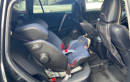 Toyota RAV4, 2014 год, 2 000 000 рублей, 15 фотография