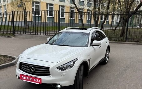 Infiniti QX70, 2014 год, 2 970 000 рублей, 6 фотография