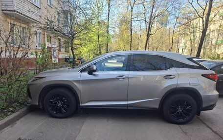 Lexus RX IV рестайлинг, 2019 год, 5 350 000 рублей, 3 фотография