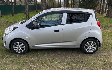 Chevrolet Spark III, 2014 год, 930 000 рублей, 2 фотография