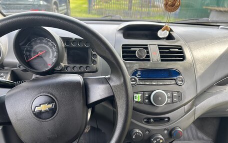 Chevrolet Spark III, 2014 год, 930 000 рублей, 7 фотография