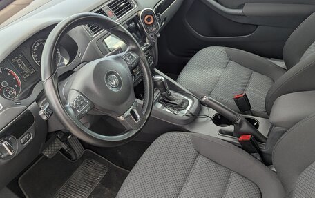 Volkswagen Jetta VI, 2012 год, 1 200 000 рублей, 6 фотография