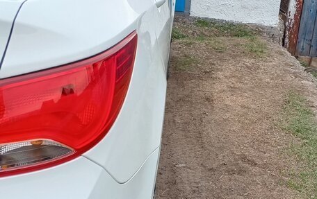 Hyundai Solaris II рестайлинг, 2015 год, 1 050 000 рублей, 3 фотография