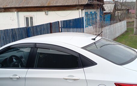 Hyundai Solaris II рестайлинг, 2015 год, 1 050 000 рублей, 2 фотография