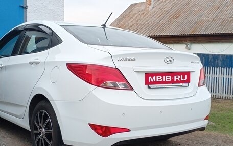 Hyundai Solaris II рестайлинг, 2015 год, 1 050 000 рублей, 15 фотография