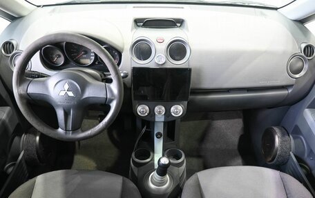 Mitsubishi Colt VI рестайлинг, 2007 год, 419 900 рублей, 11 фотография