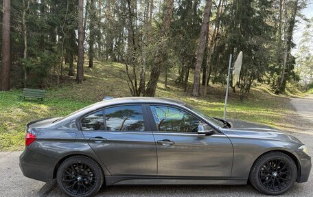 BMW 3 серия, 2018 год, 1 780 000 рублей, 11 фотография