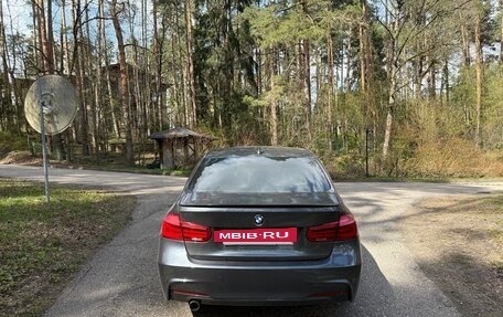BMW 3 серия, 2018 год, 1 780 000 рублей, 10 фотография