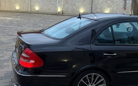 Mercedes-Benz E-Класс, 2003 год, 850 000 рублей, 6 фотография