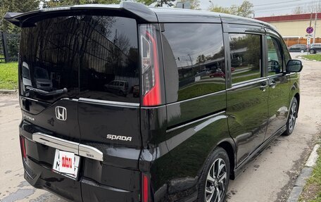 Honda Stepwgn IV, 2019 год, 2 400 000 рублей, 4 фотография