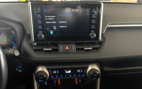 Toyota RAV4, 2019 год, 3 150 000 рублей, 14 фотография