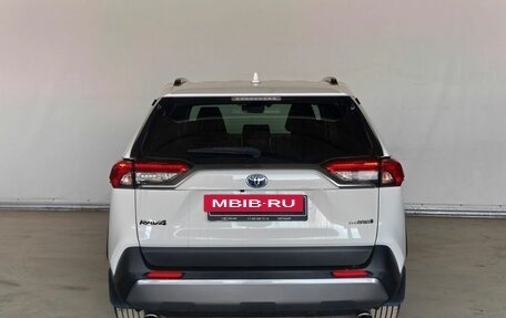 Toyota RAV4, 2019 год, 3 150 000 рублей, 6 фотография