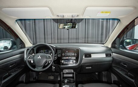 Mitsubishi Outlander III рестайлинг 3, 2013 год, 1 490 000 рублей, 7 фотография