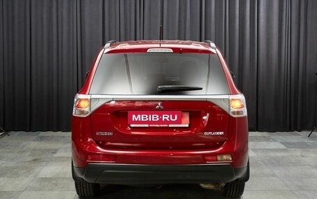 Mitsubishi Outlander III рестайлинг 3, 2013 год, 1 490 000 рублей, 5 фотография