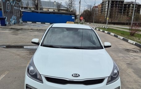 KIA Rio IV, 2019 год, 1 200 000 рублей, 2 фотография