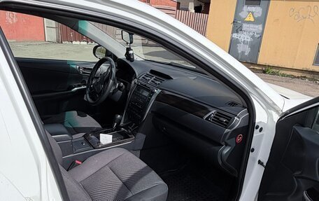 Toyota Camry, 2015 год, 2 000 000 рублей, 9 фотография