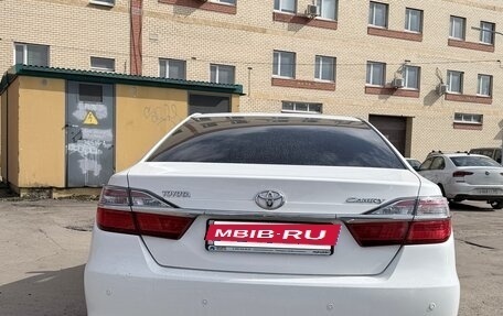 Toyota Camry, 2015 год, 2 000 000 рублей, 3 фотография